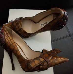 Miu Miu  Patent leather heels
